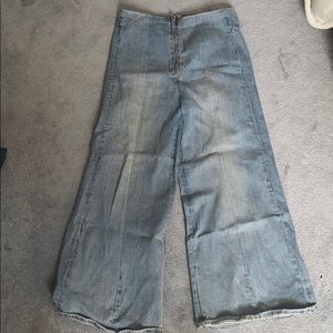 Forever 21 zip fly flare leg jeans